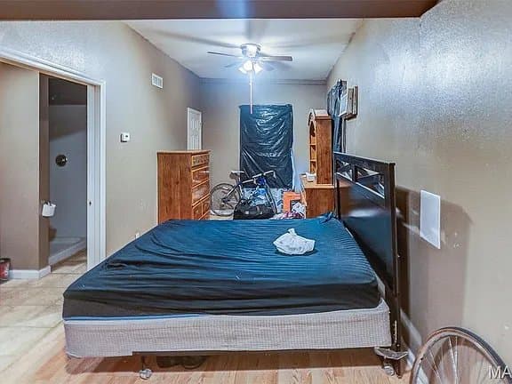 East Saint Louis House: 351 N 26th St