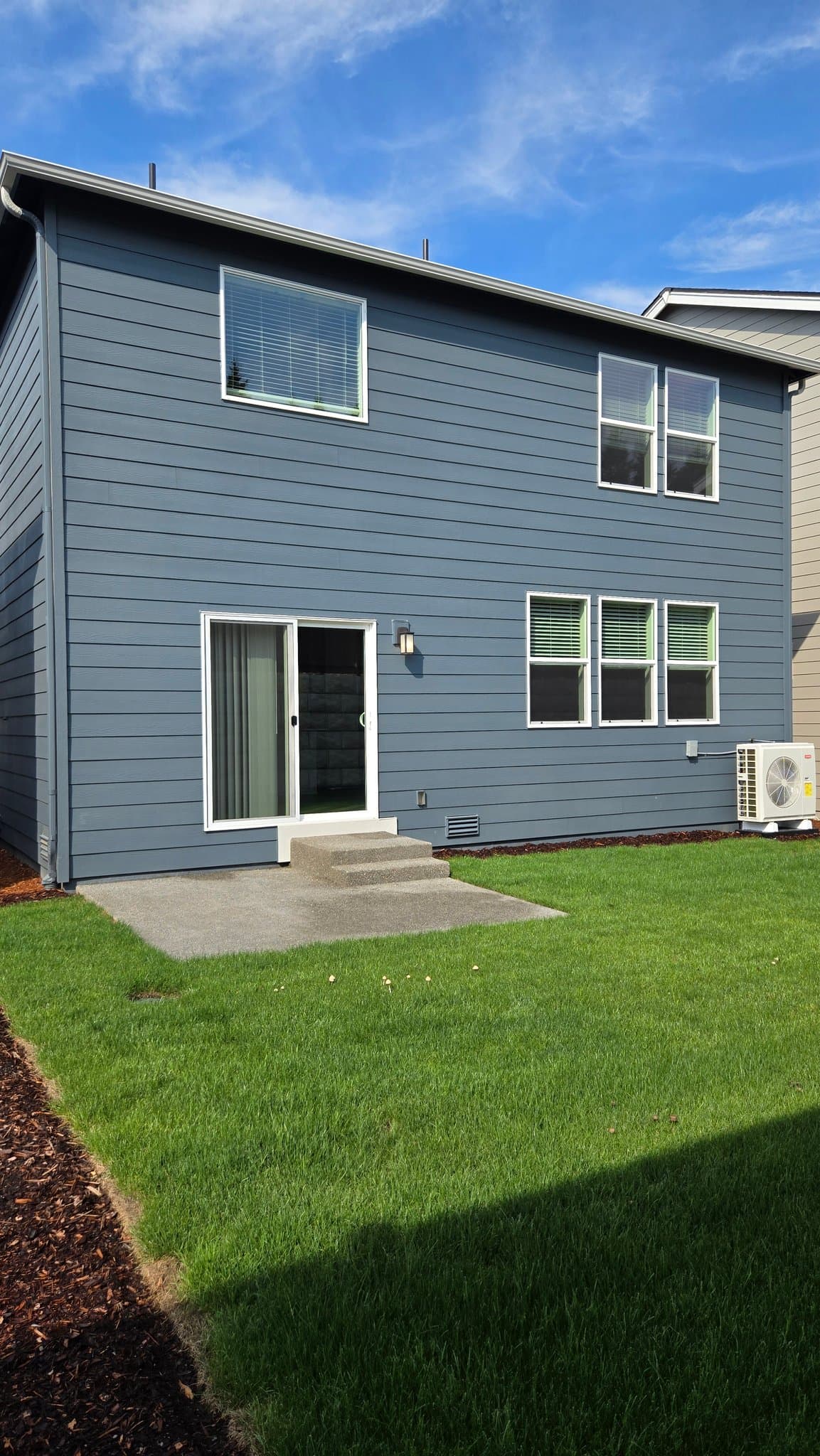 olympia House: 3923 23rd Ave NE