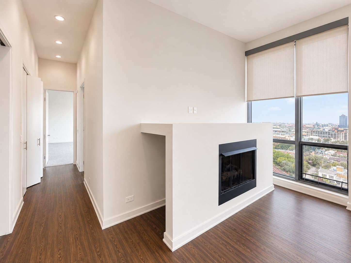 Chicago Condo: 900 W Huron