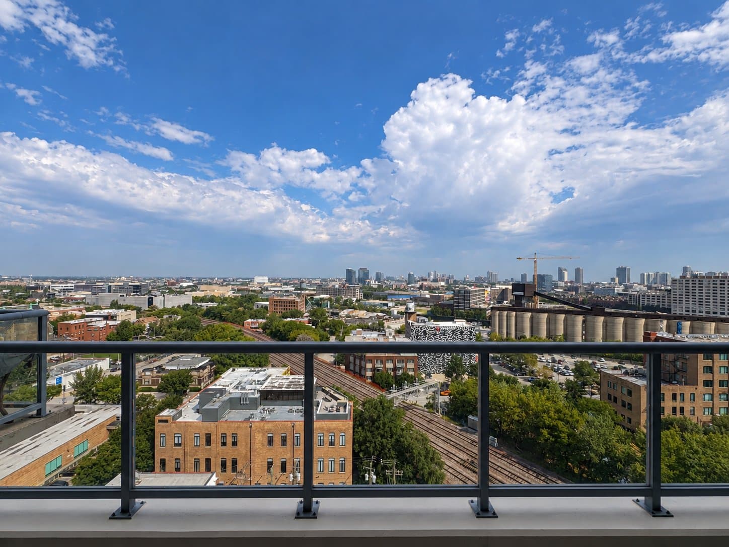 Chicago Condo: 900 W Huron