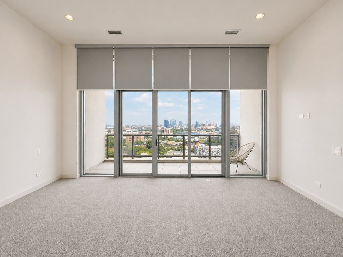 Chicago Condo: 900 W Huron