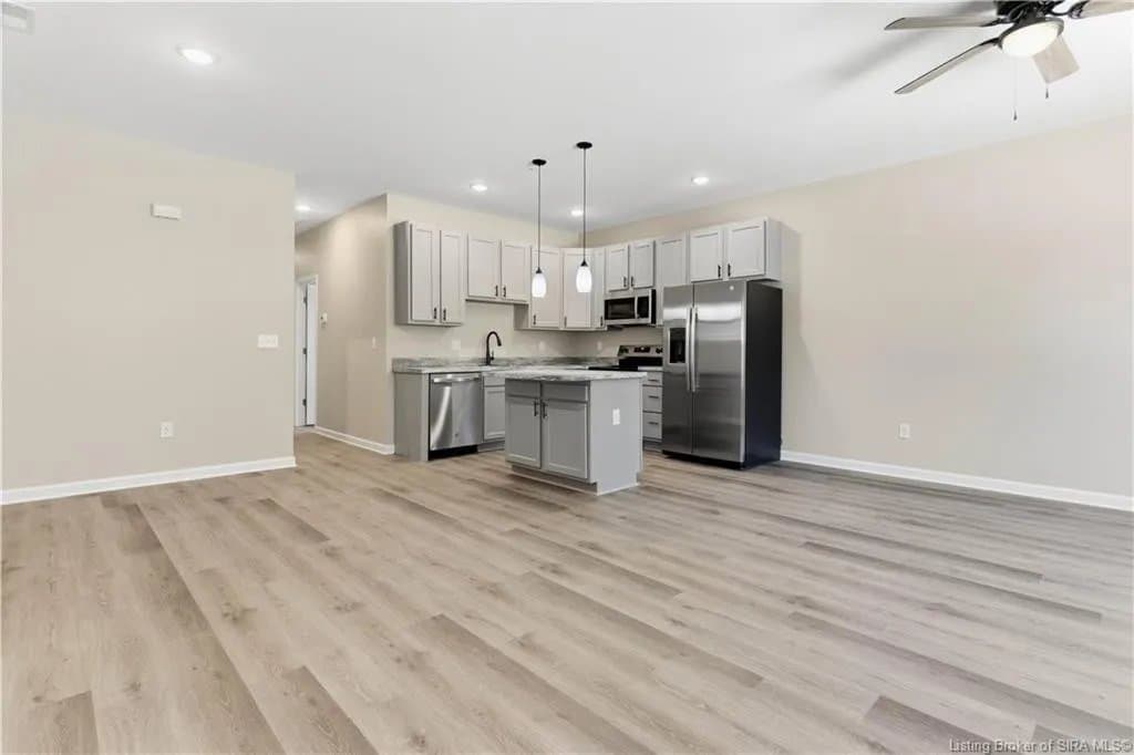 Charlestown Townhome: 131 Level street