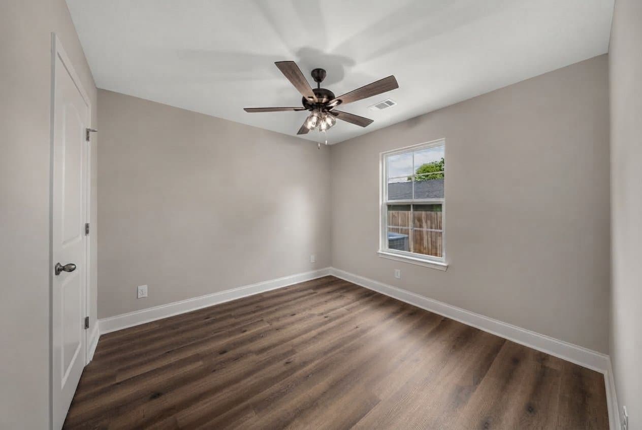 Warner Robins House: 120 Northlake Dr