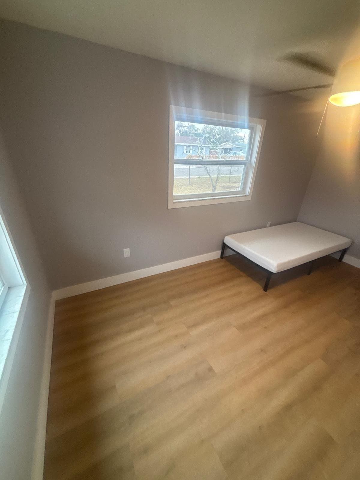 Orlando Single Room: 5500 Huber Dr.