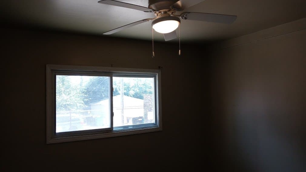 Chicago Apartment: 6943 South Indiana Avenue