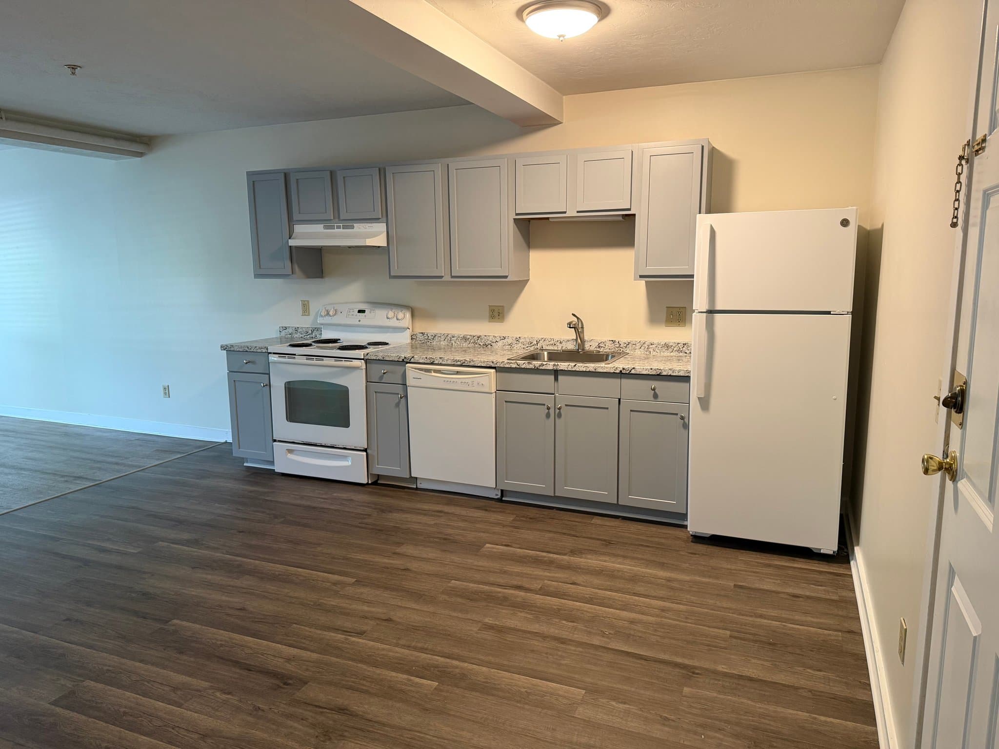 Amherst Apartment: 30 Gatehouse Road
