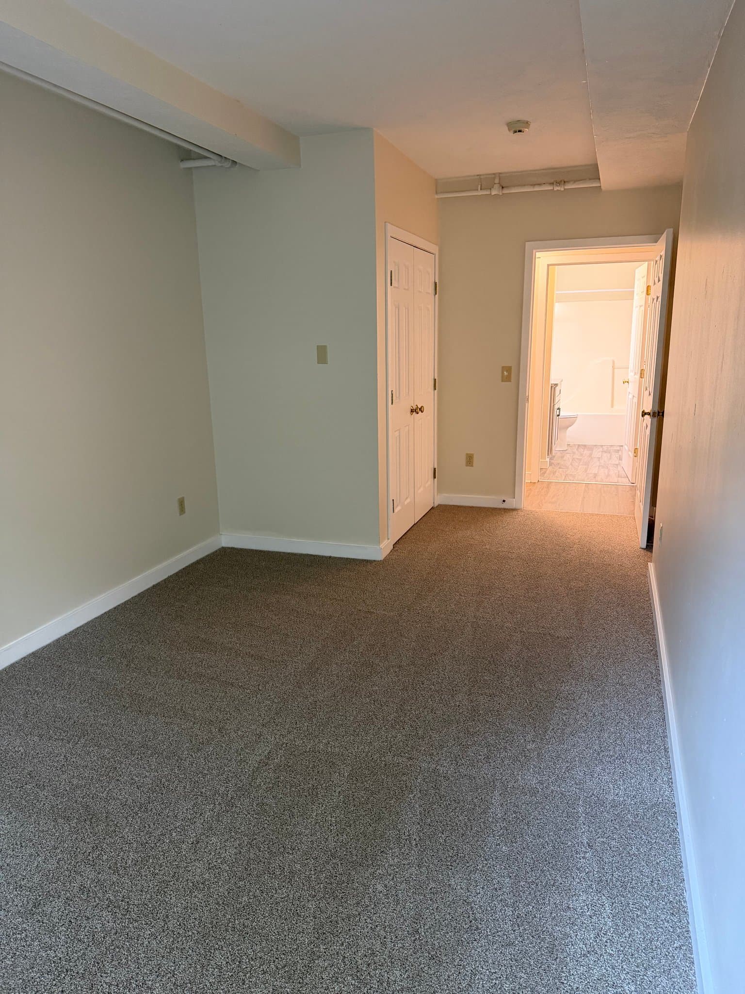 Amherst Apartment: 30 Gatehouse Road