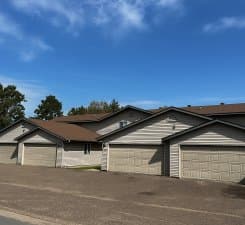 Menomonie Townhome: 2419 Fryklund Dr SW