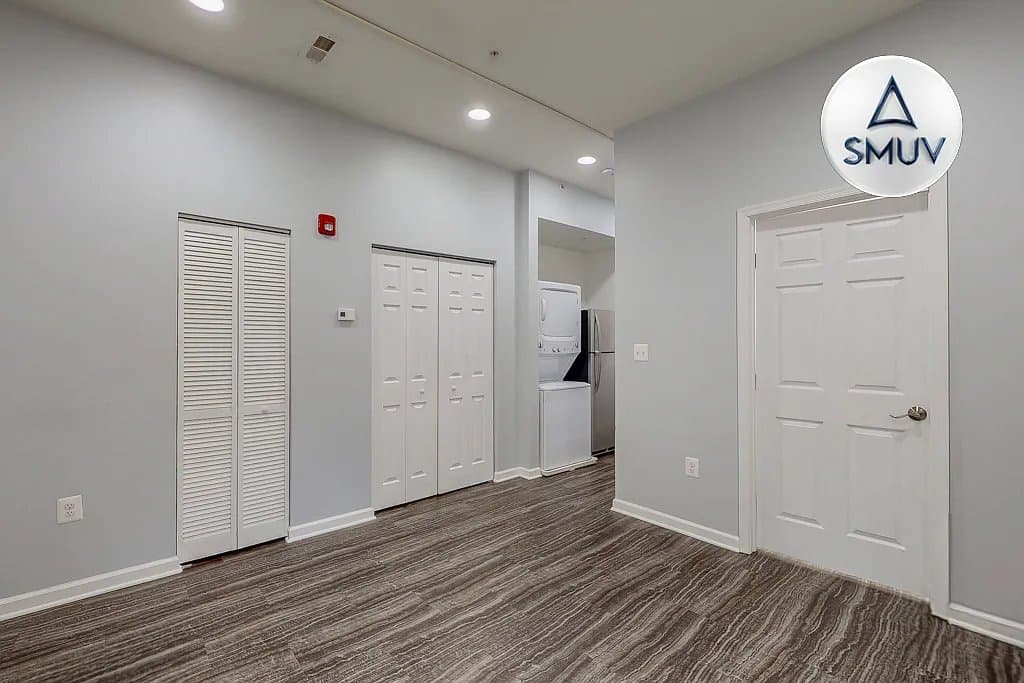 Baltimore Apartment: 2202 Maryland Ave