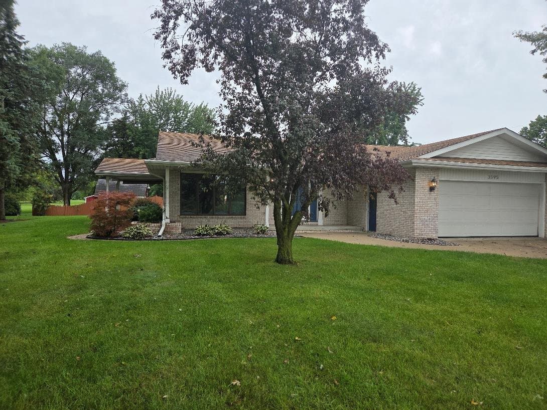 Saginaw House: 3595 Hermansau