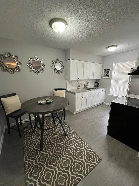 Memphis Apartment: 3060 Southern Ave