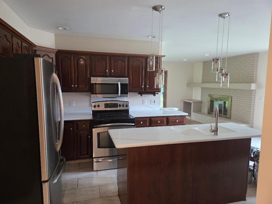 Saginaw House: 3595 Hermansau