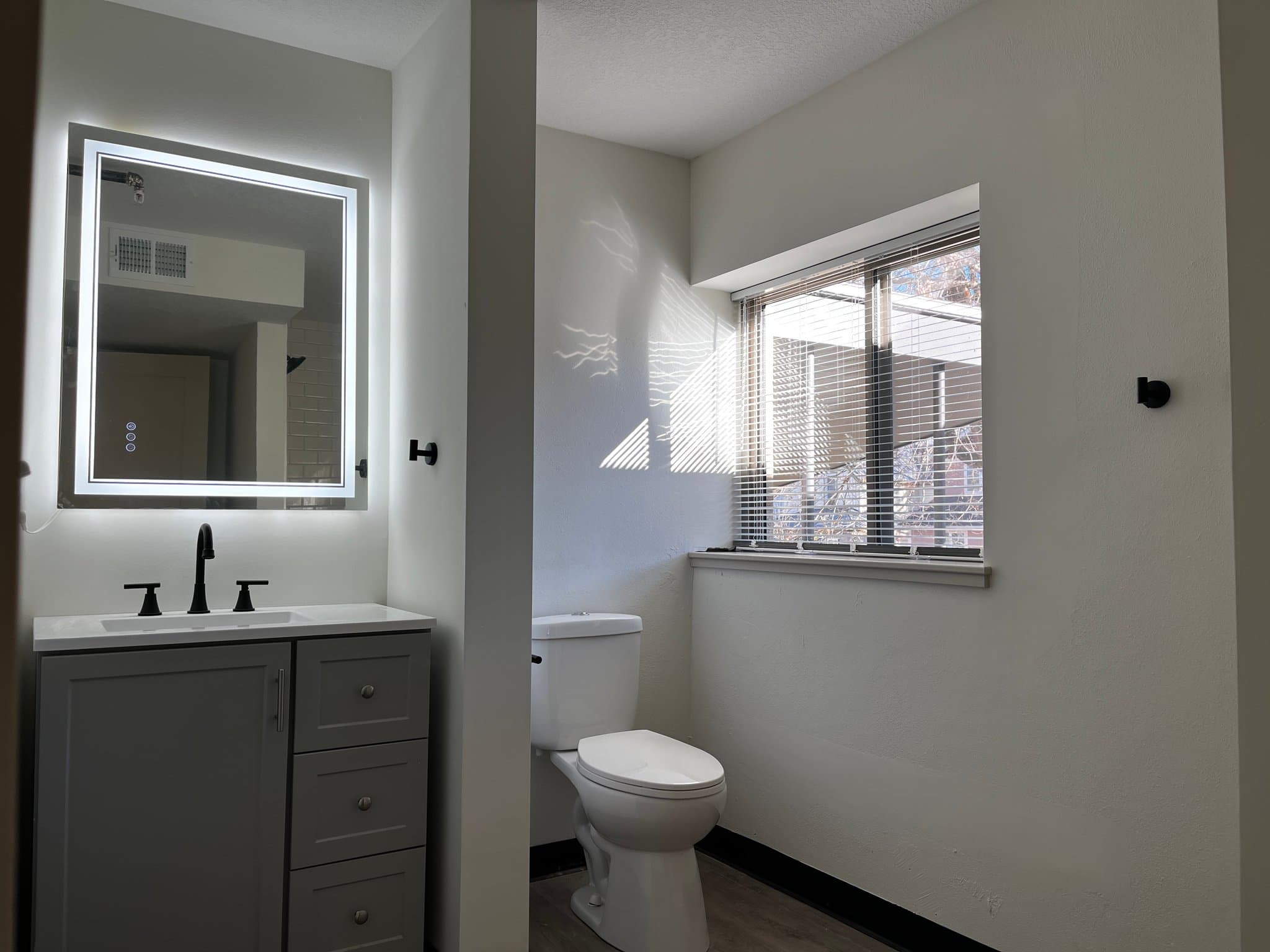 Red Wing Apartment: 480 8th St. W.