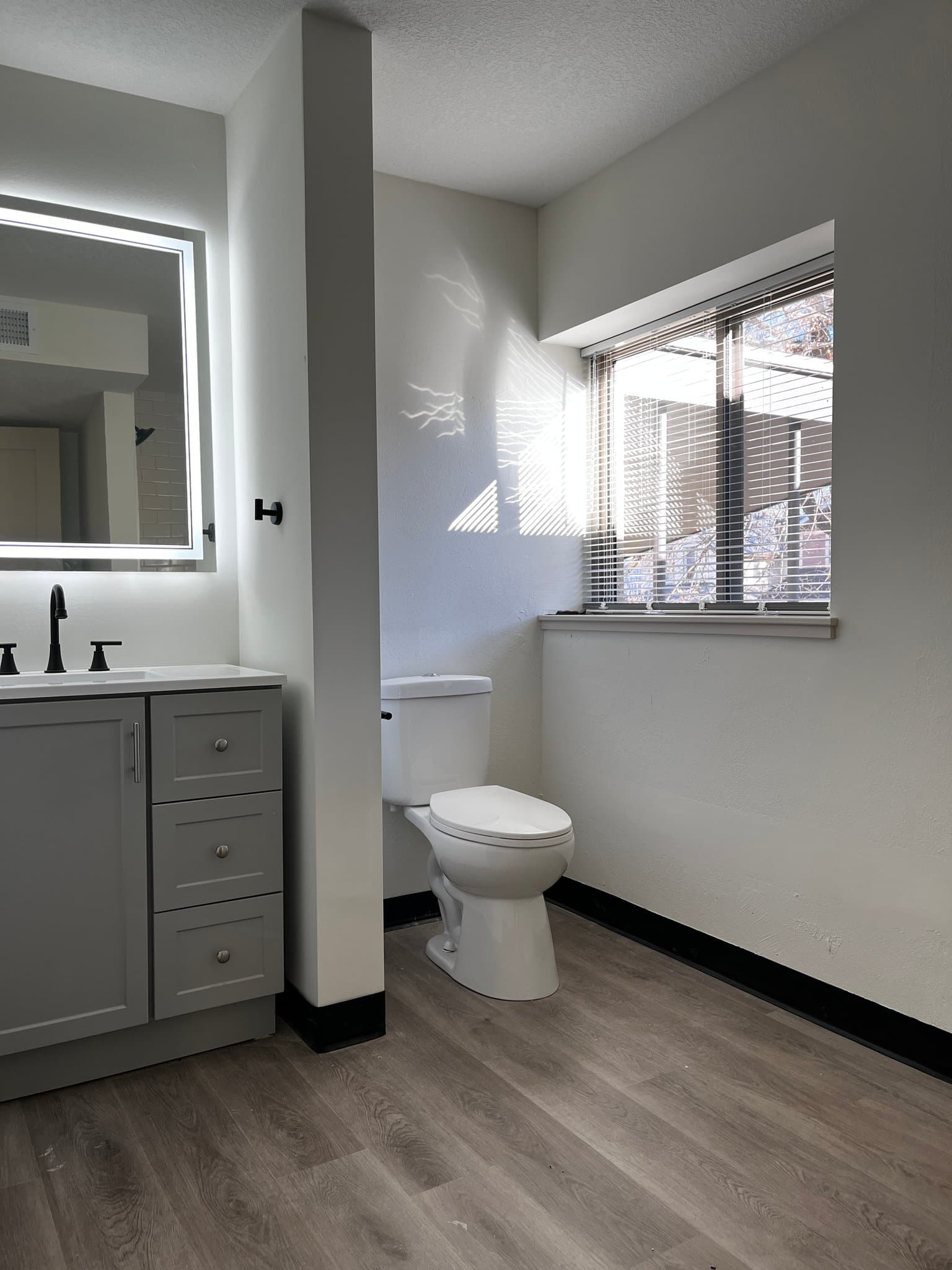 Red Wing Apartment: 480 8th St. W.