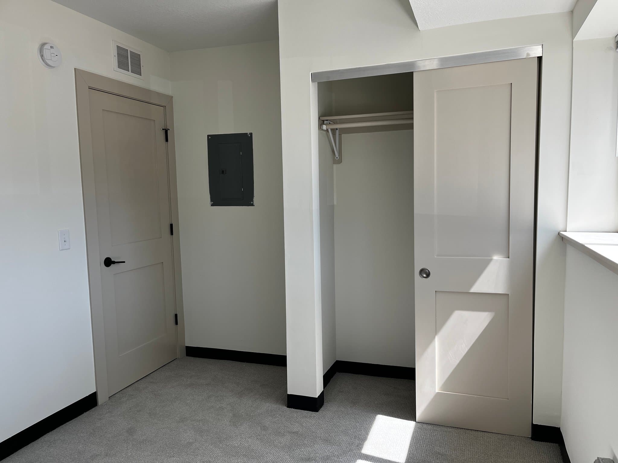 Red Wing Apartment: 480 8th St. W.