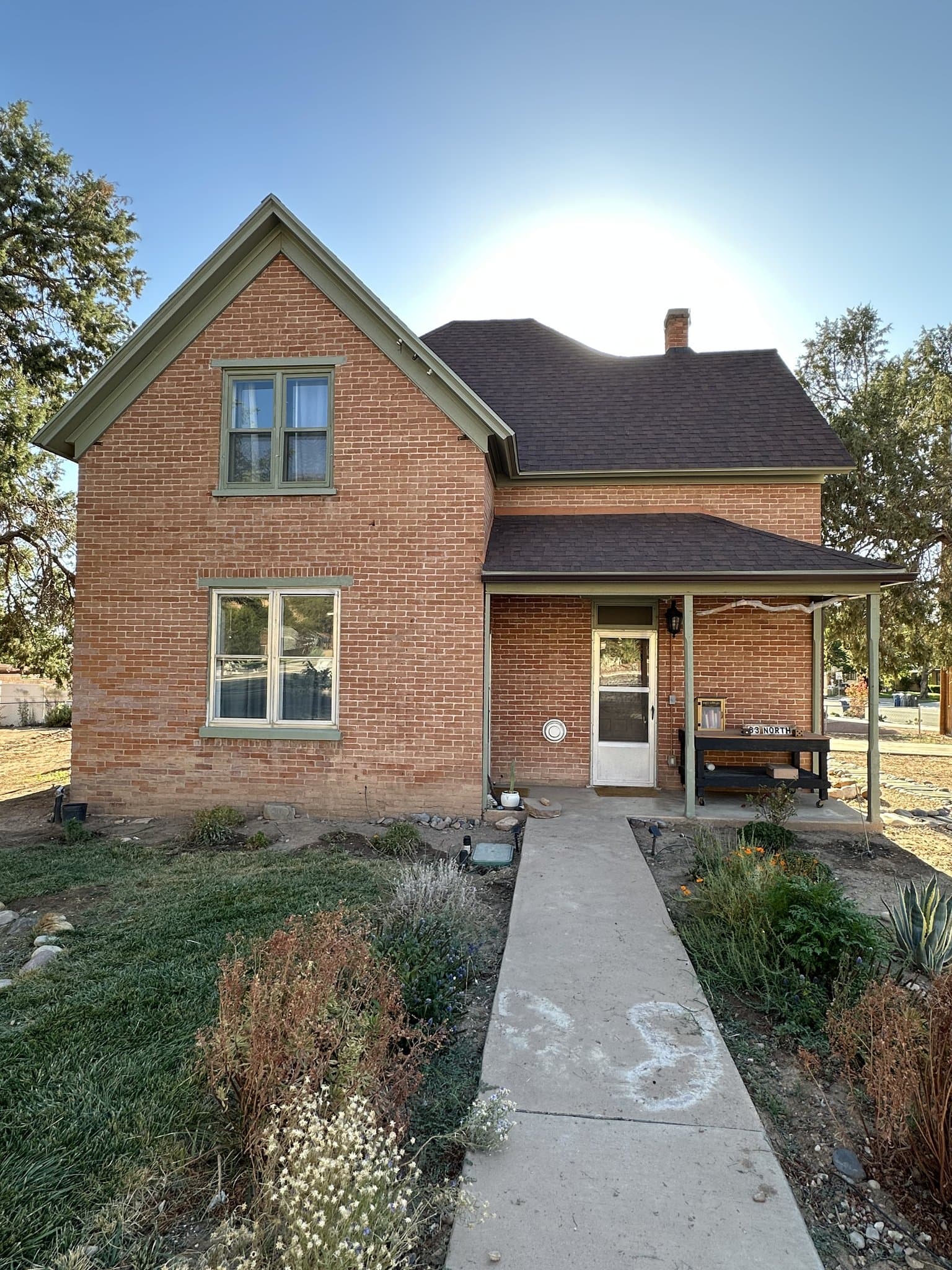 Hurricane House: 83 N State Street