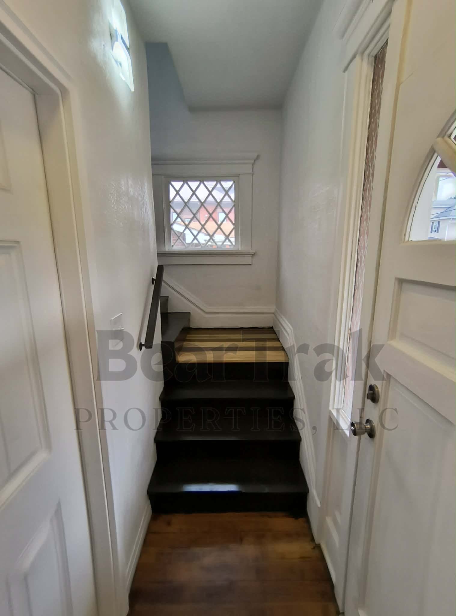 Wellsburg Townhome: 1339 Charles Street