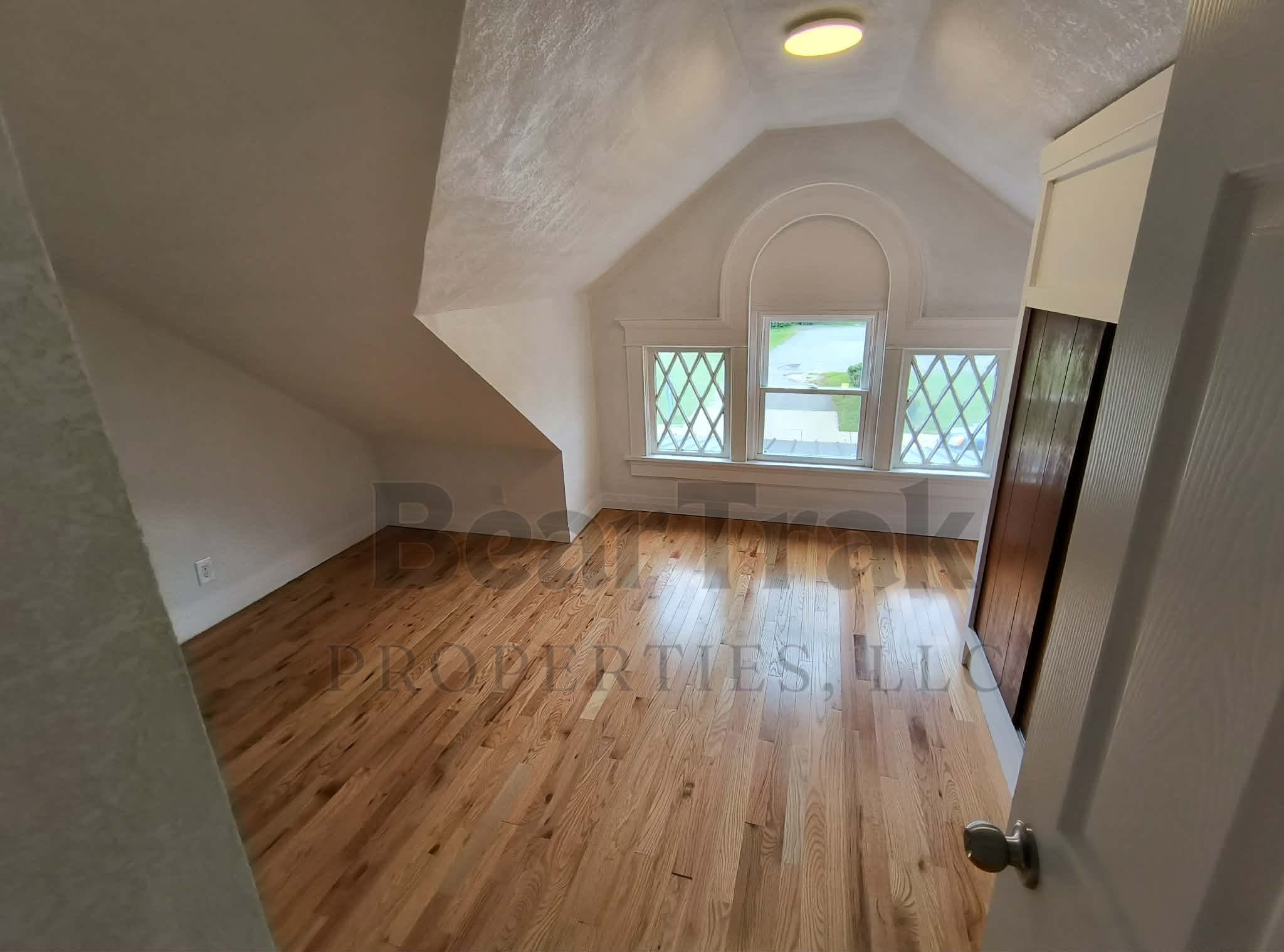 Wellsburg Townhome: 1339 Charles Street