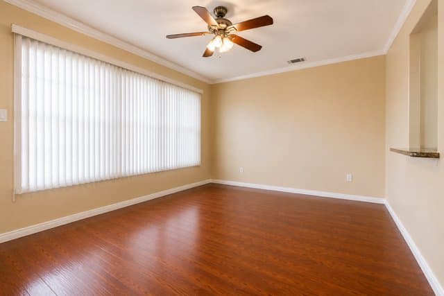Lakewood House: 5439 Bonfair Ave