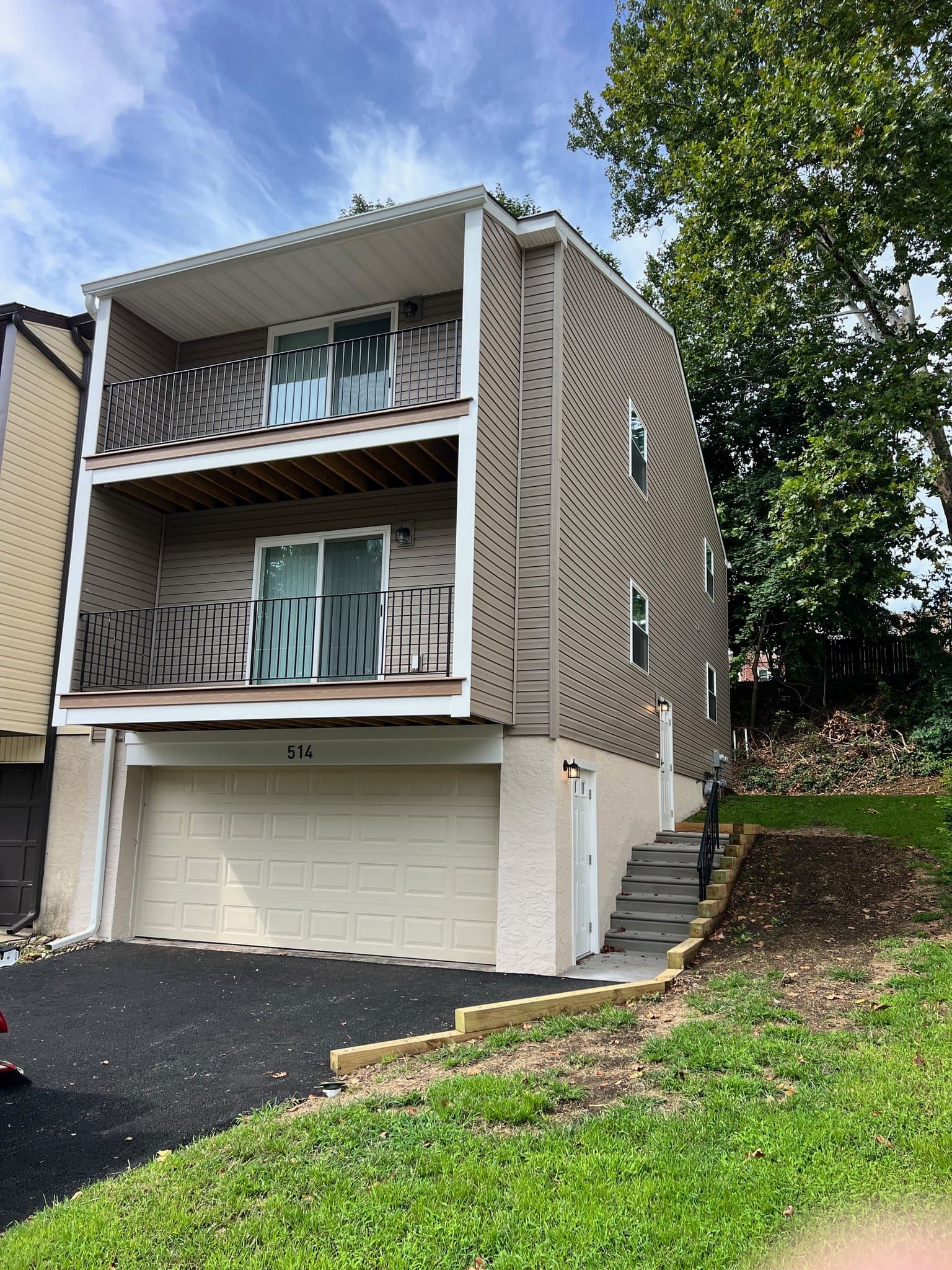 Clifton Heights Multiplex: 514 Gia Cir