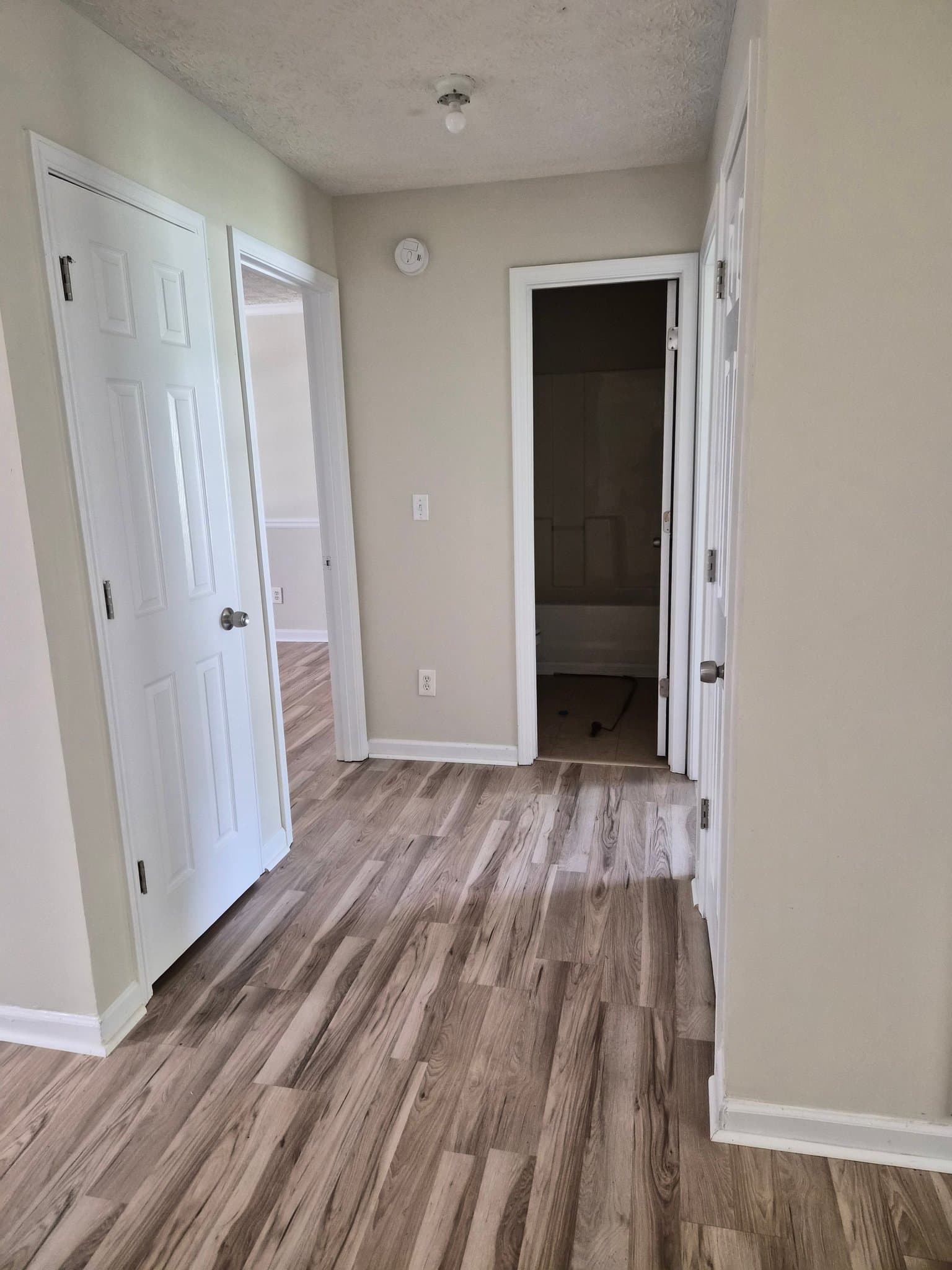 Newnan House: 23 Potomac Trl