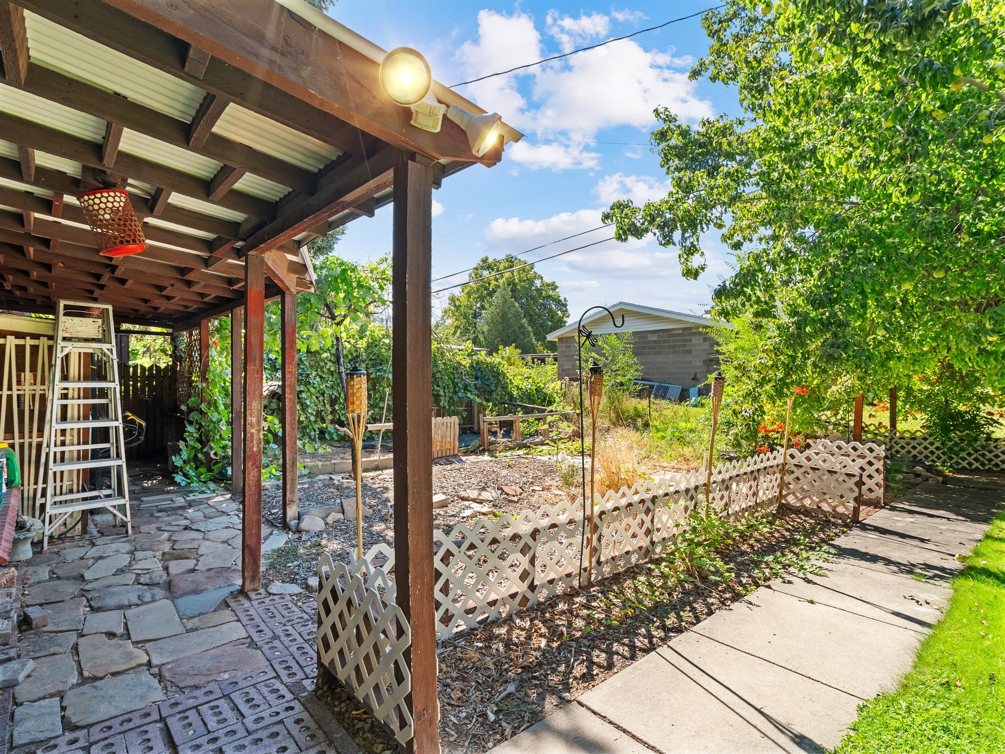 Salt Lake City House: 576 E 3635 S