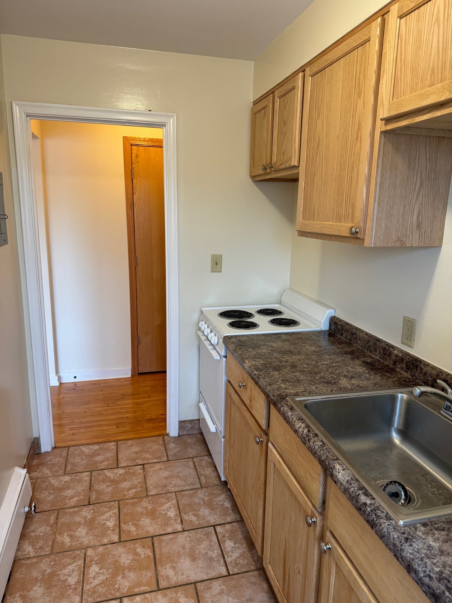 st paul Apartment: 880 cleveland ave s