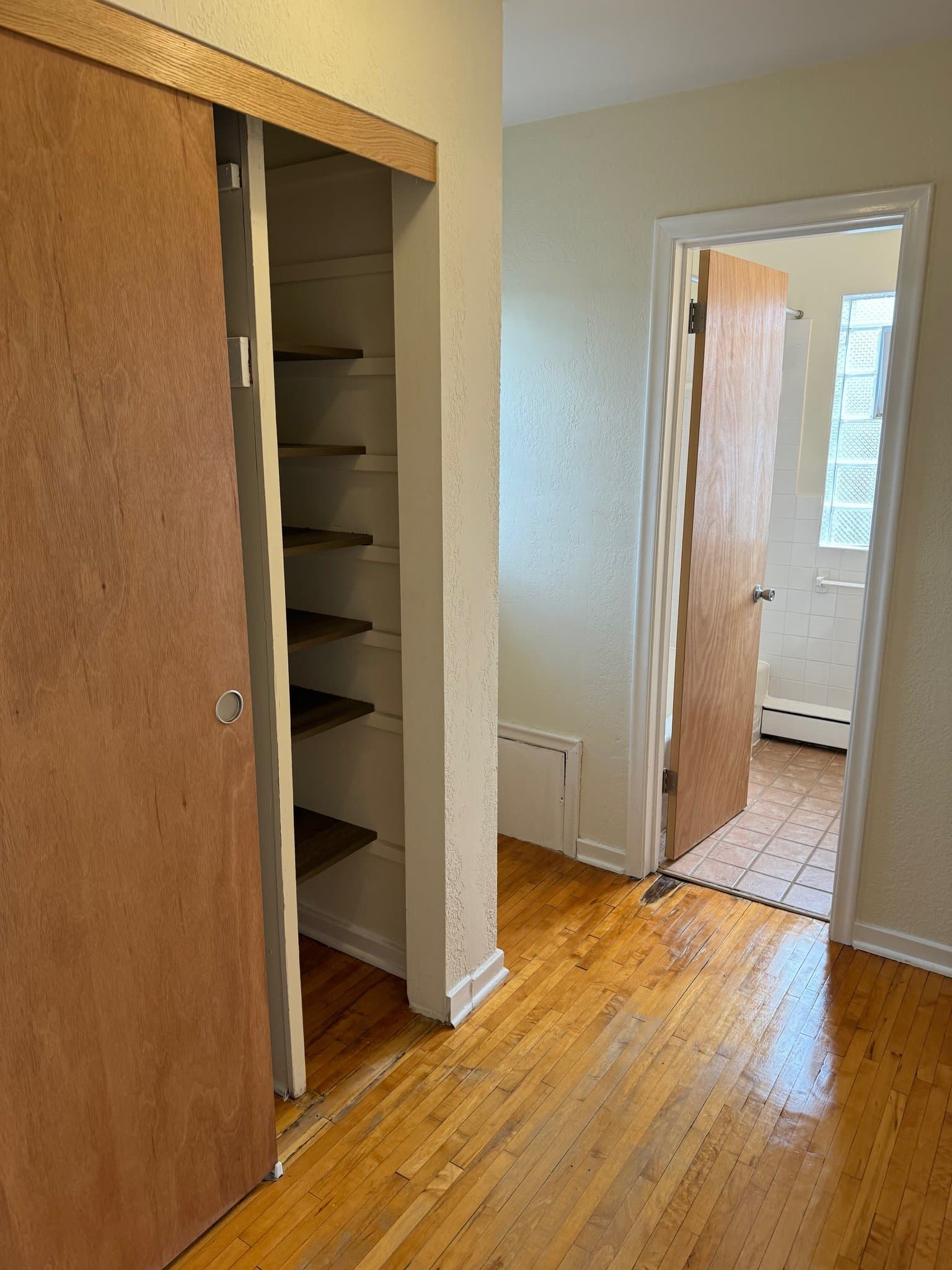 st paul Apartment: 880 cleveland ave s