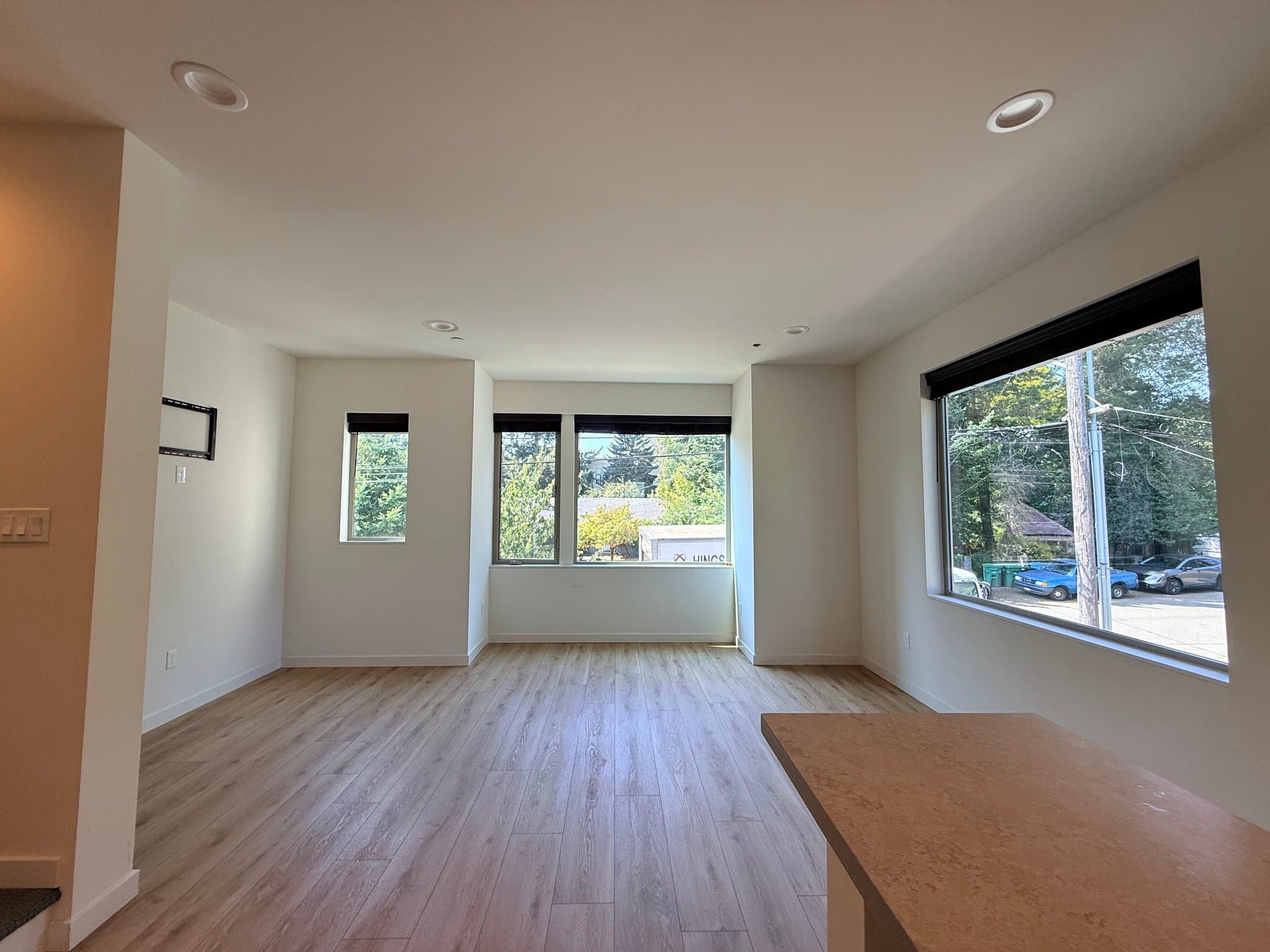 Shoreline Townhome: 18526 Densmore Ave N