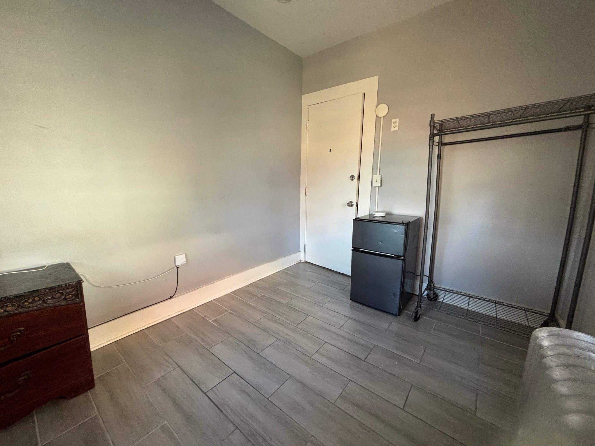 Elizabeth Single Room: 62 Dehart Pl