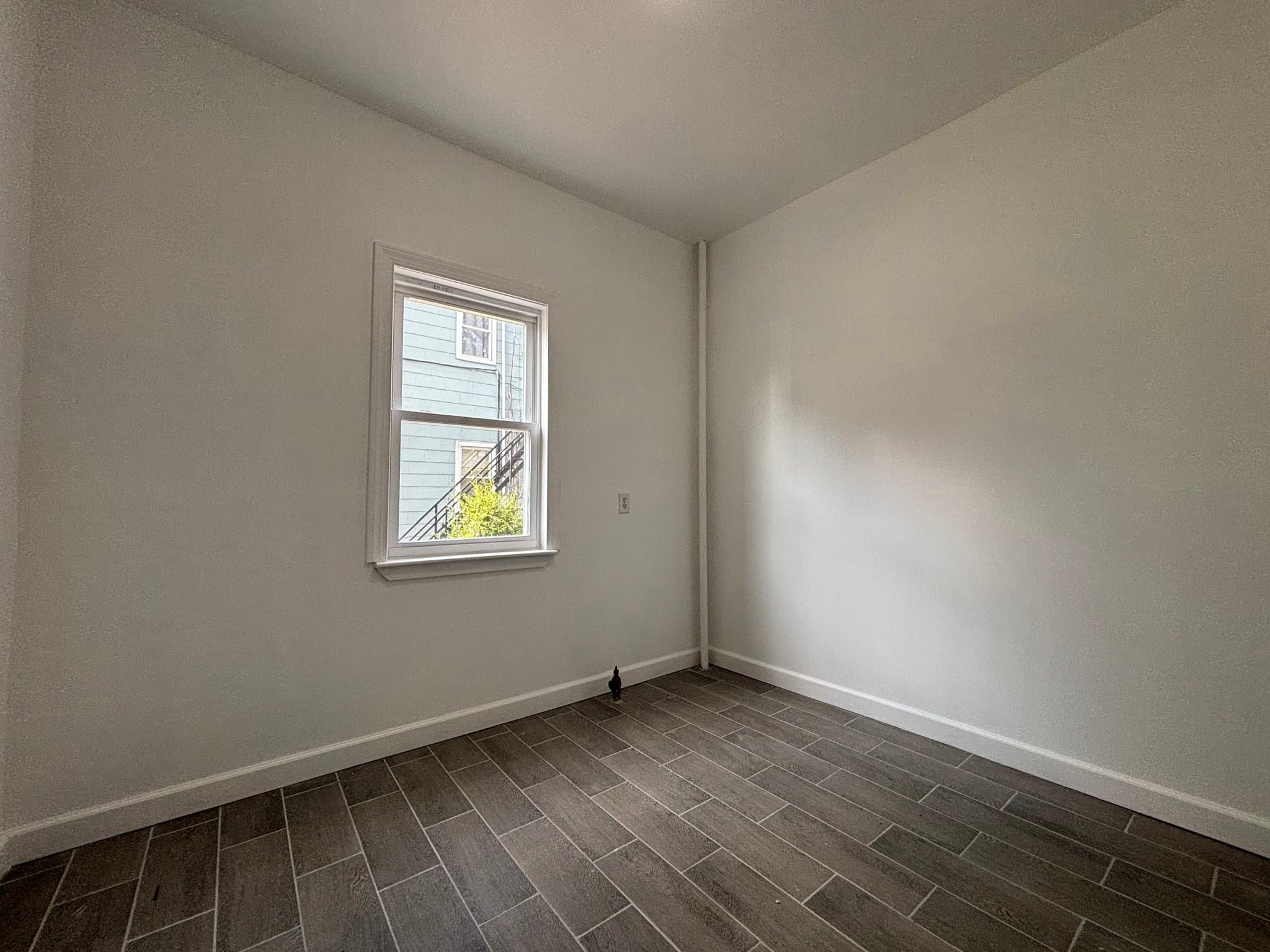Elizabeth Single Room: 62 Dehart Pl