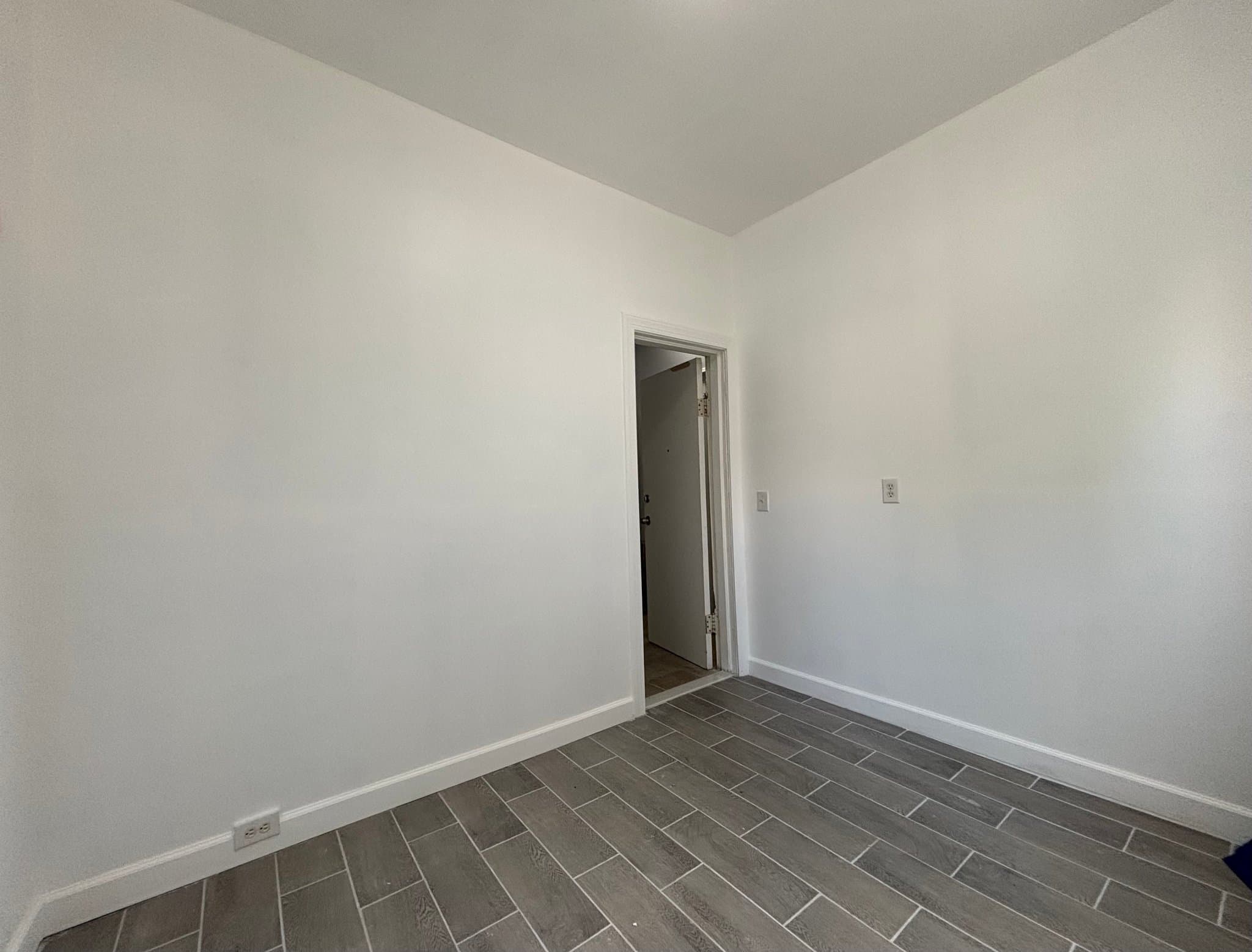 Elizabeth Single Room: 62 Dehart Pl