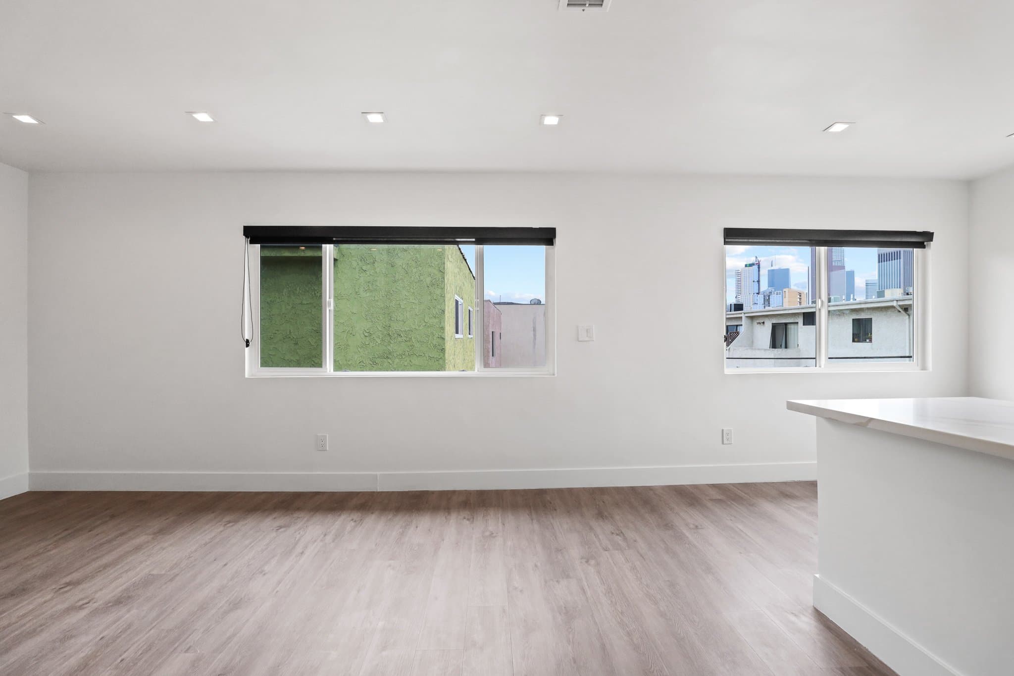 Los Angeles Apartment: 701 N Hill Place