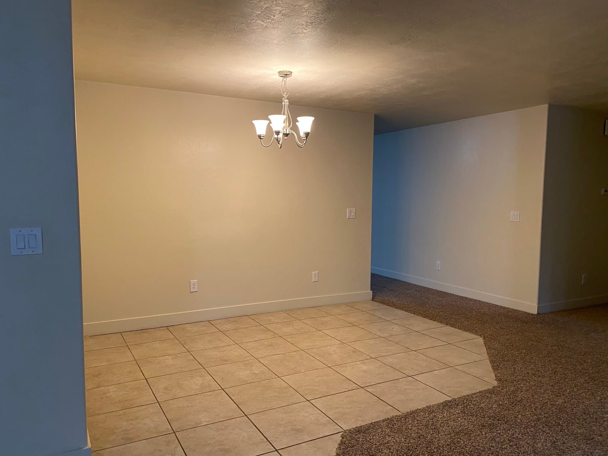 Provo House: 488 N 2670 W