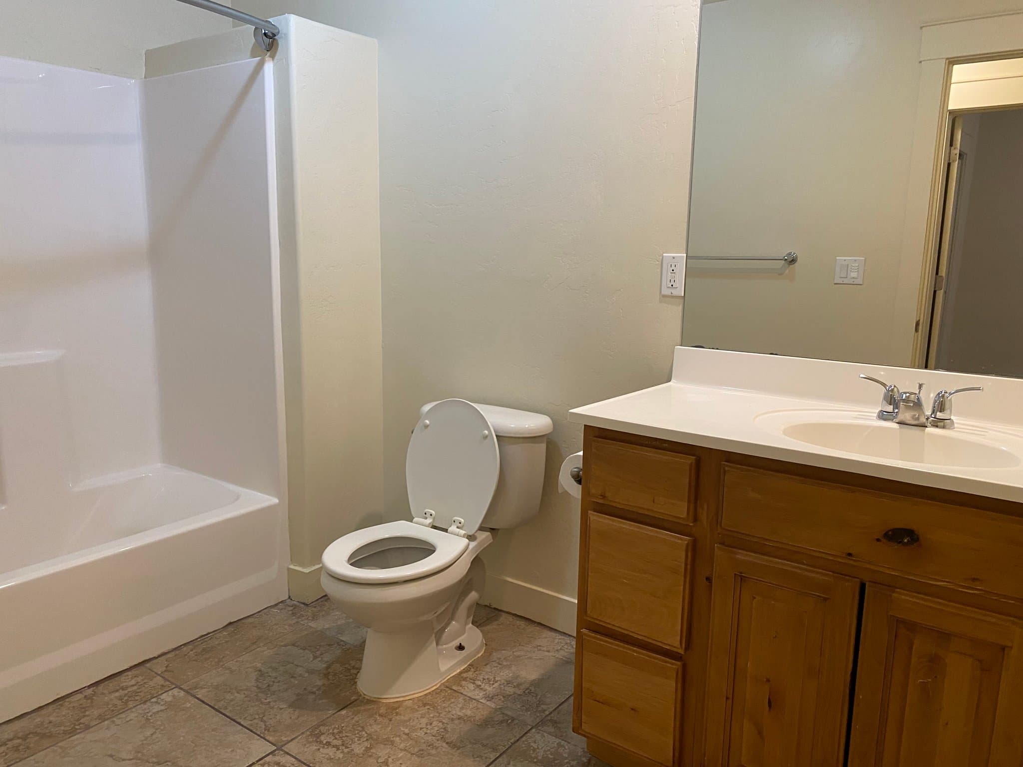 Provo House: 488 N 2670 W