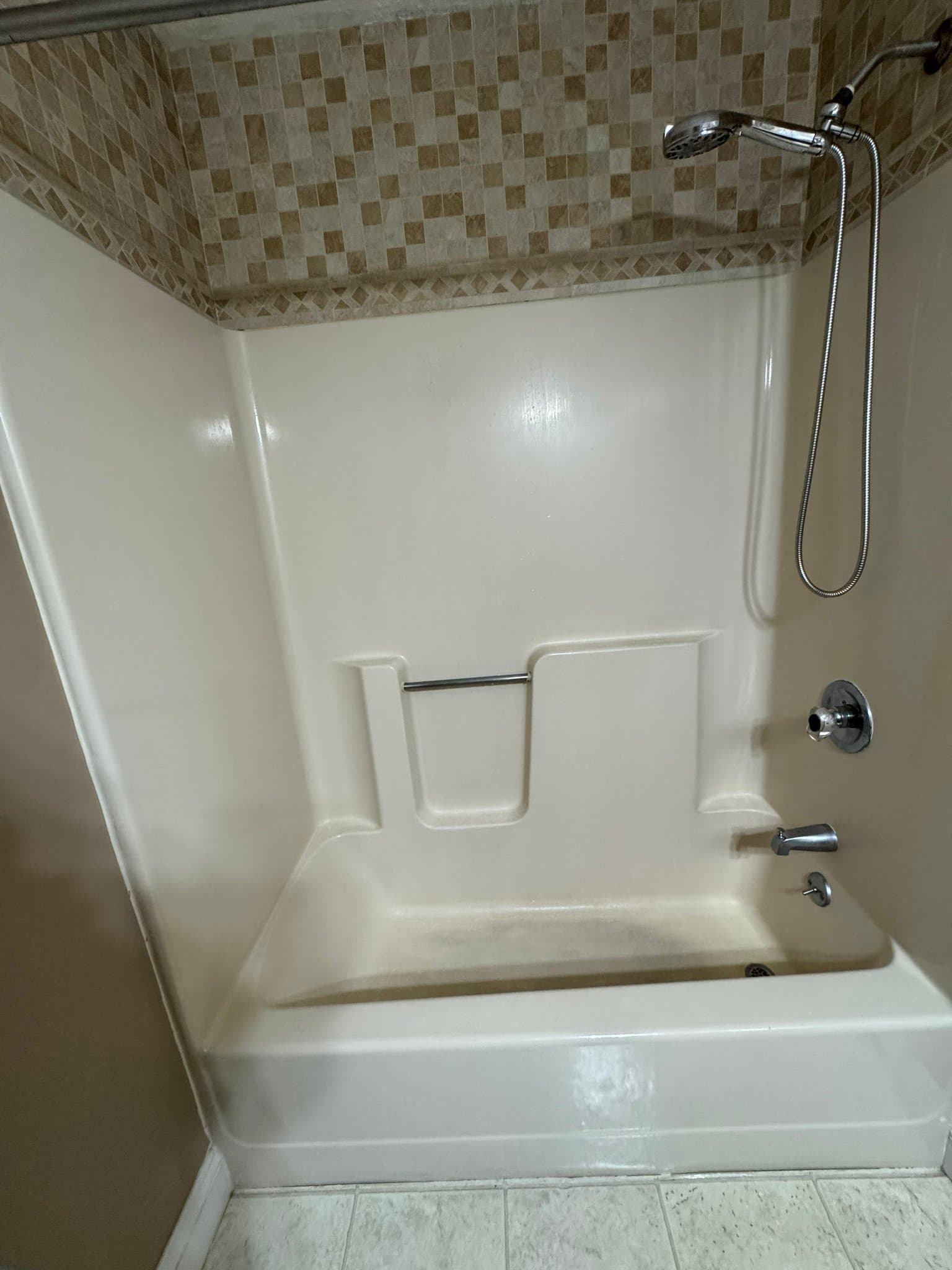 Manchester Condo: 230 Eastrn Ave