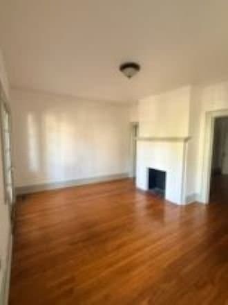 Savannah Other: 21 E 34th St