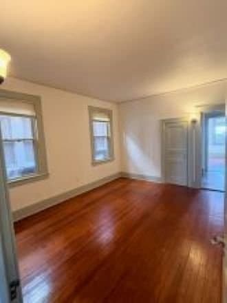 Savannah Other: 21 E 34th St