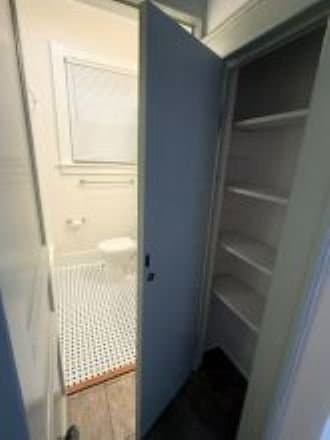 Savannah Other: 21 E 34th St