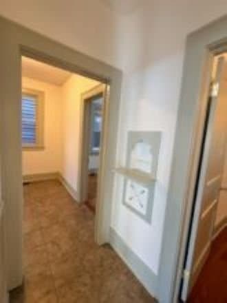 Savannah Other: 21 E 34th St