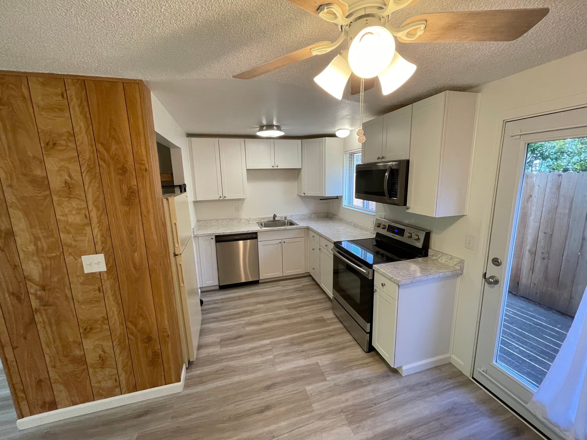 Vancouver Townhome: 2021 Thompson Ave