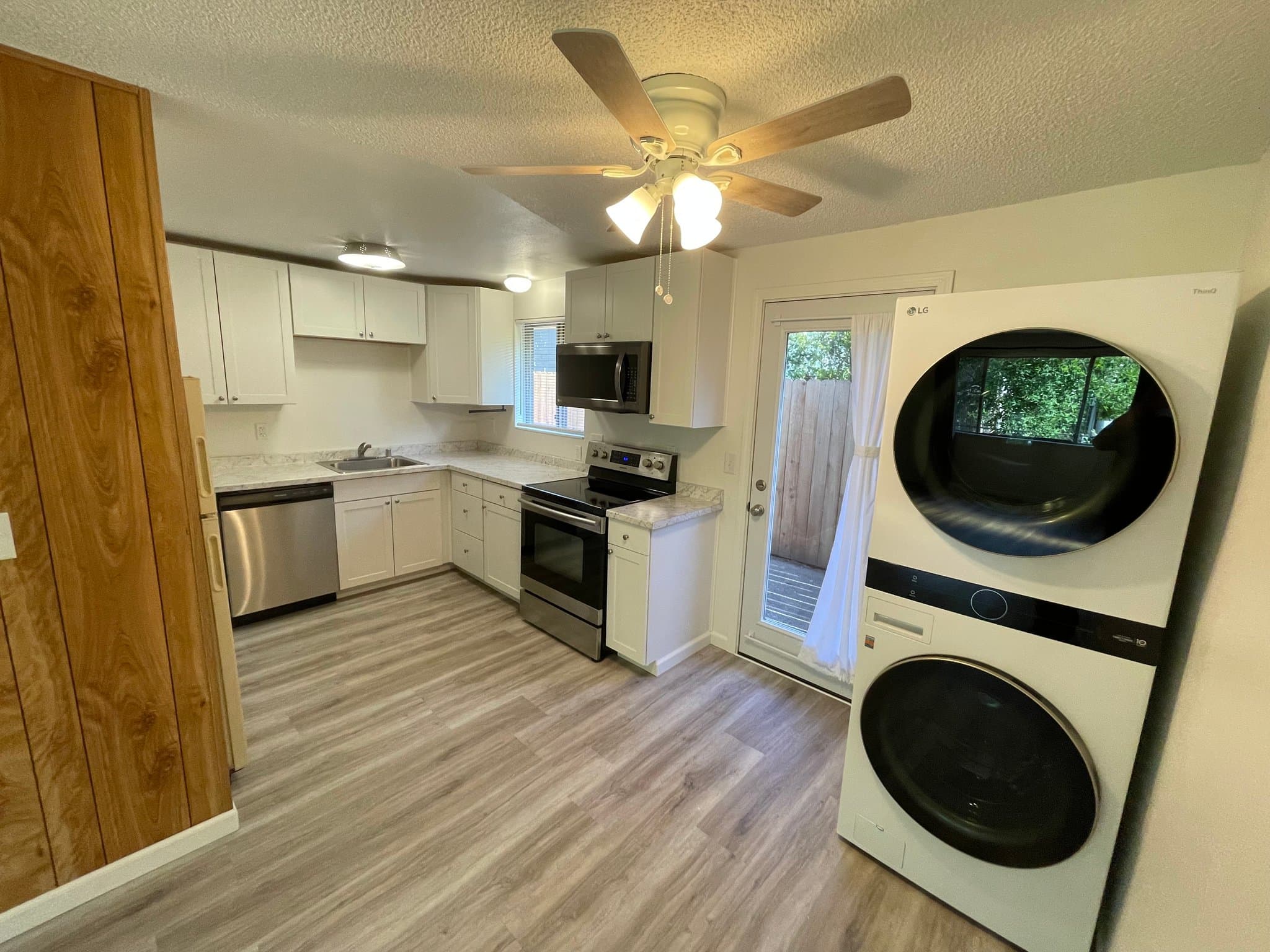 Vancouver Townhome: 2021 Thompson Ave
