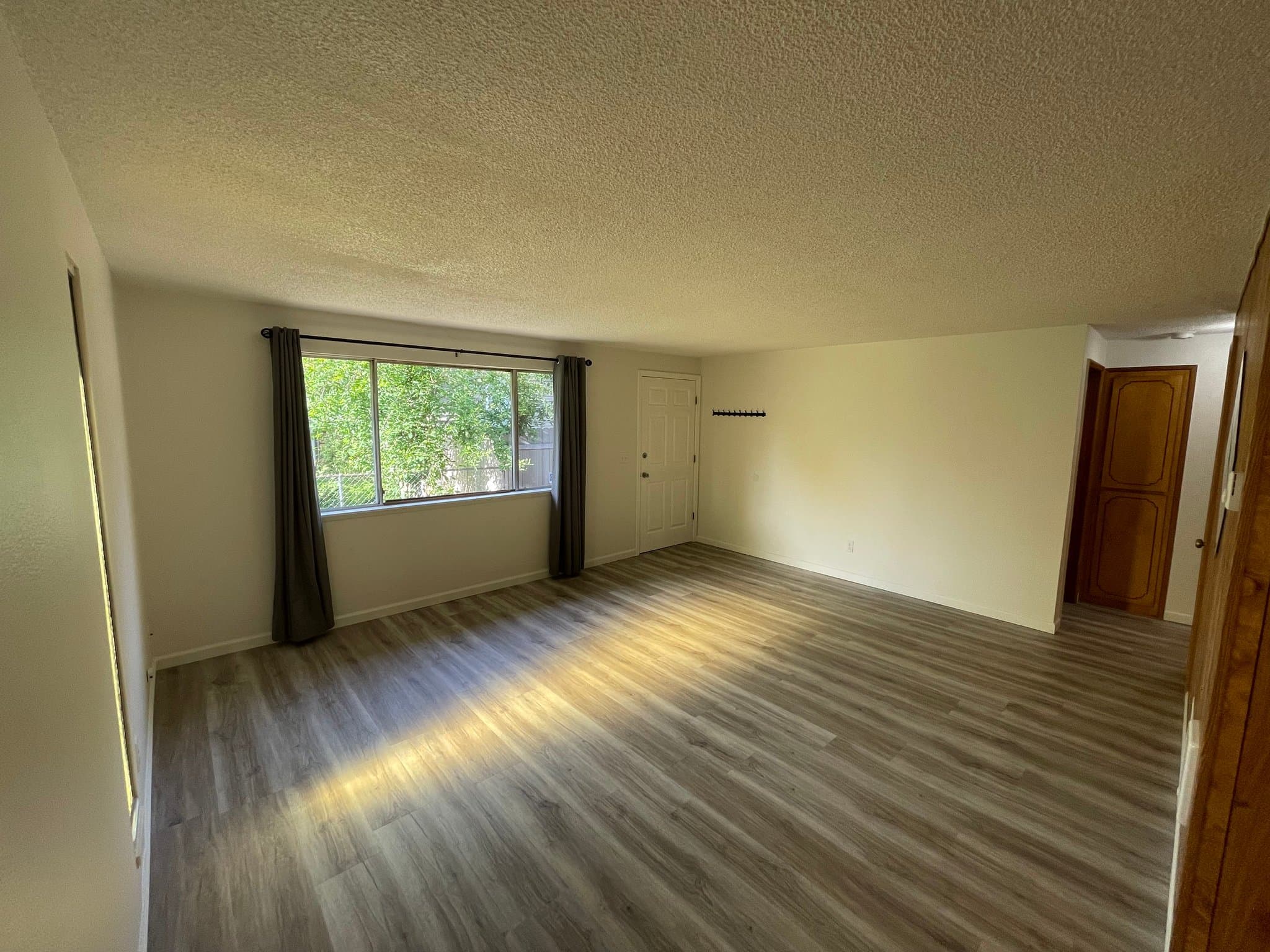 Vancouver Townhome: 2021 Thompson Ave