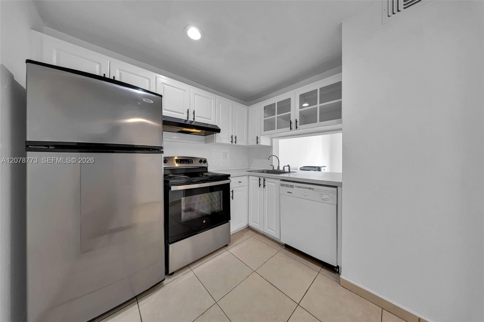 MIAMI Condo: 9360 Fontainebleau Blvd