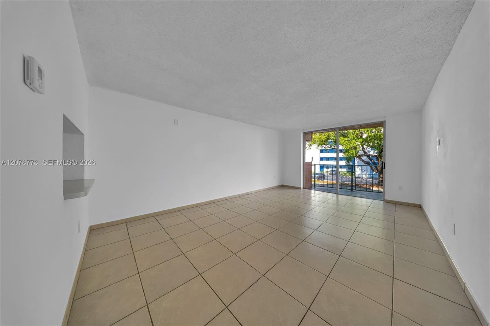 MIAMI Condo: 9360 Fontainebleau Blvd