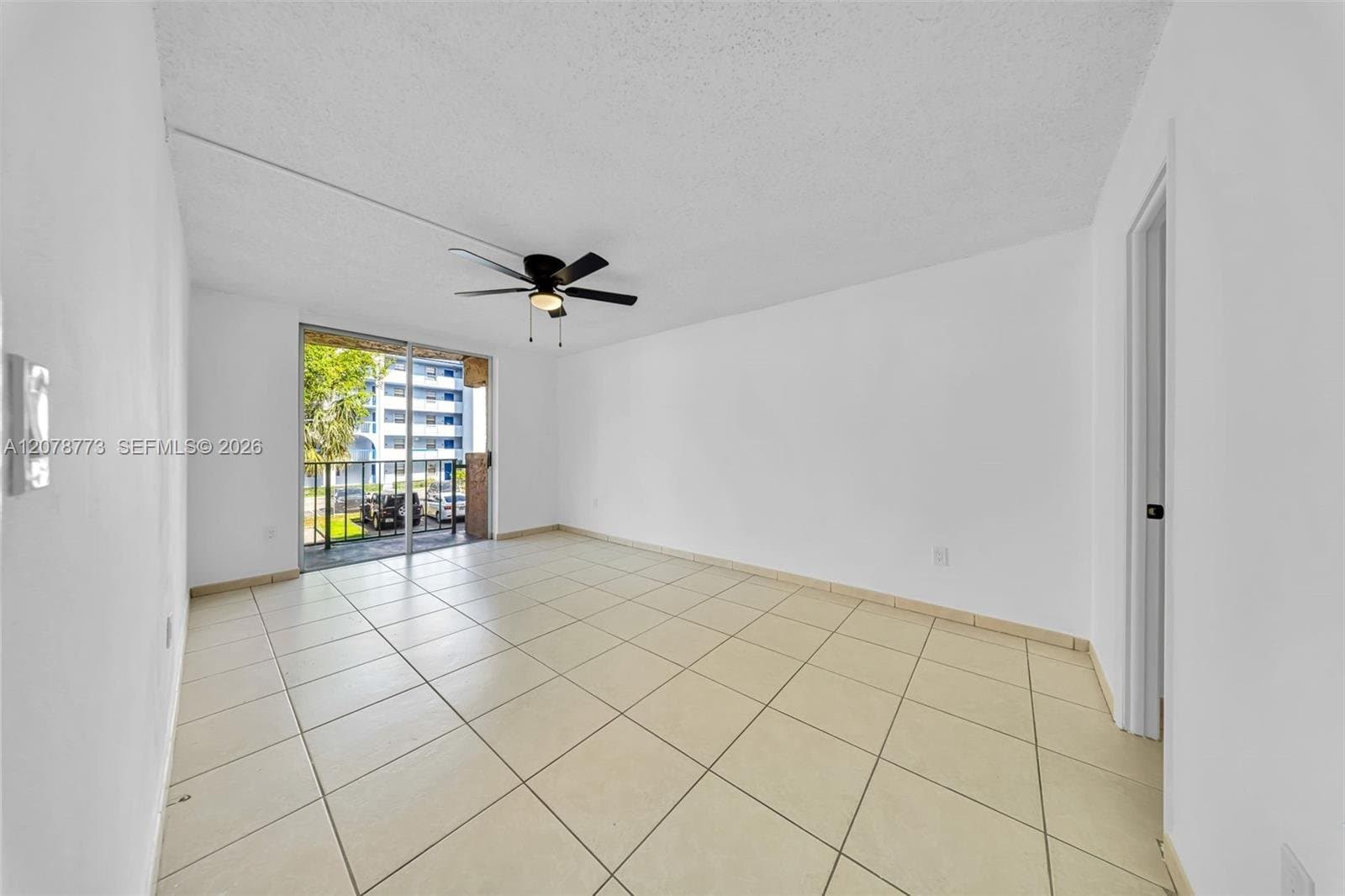 MIAMI Condo: 9360 Fontainebleau Blvd