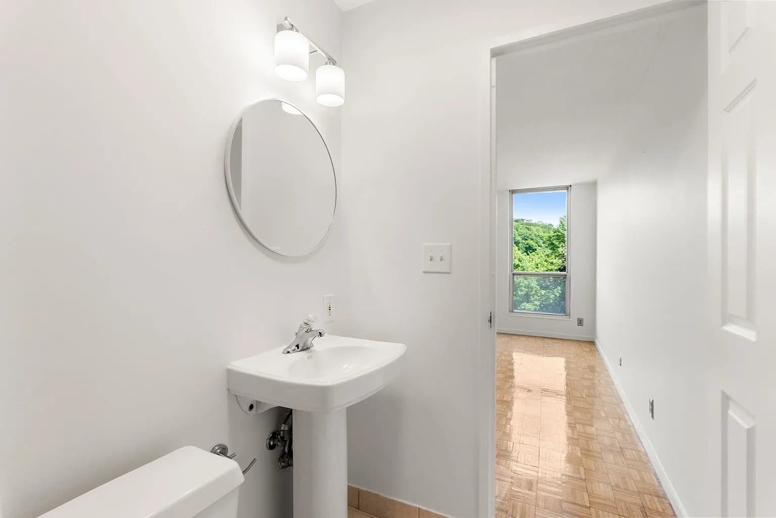 Brookline Condo: 33 pond ave