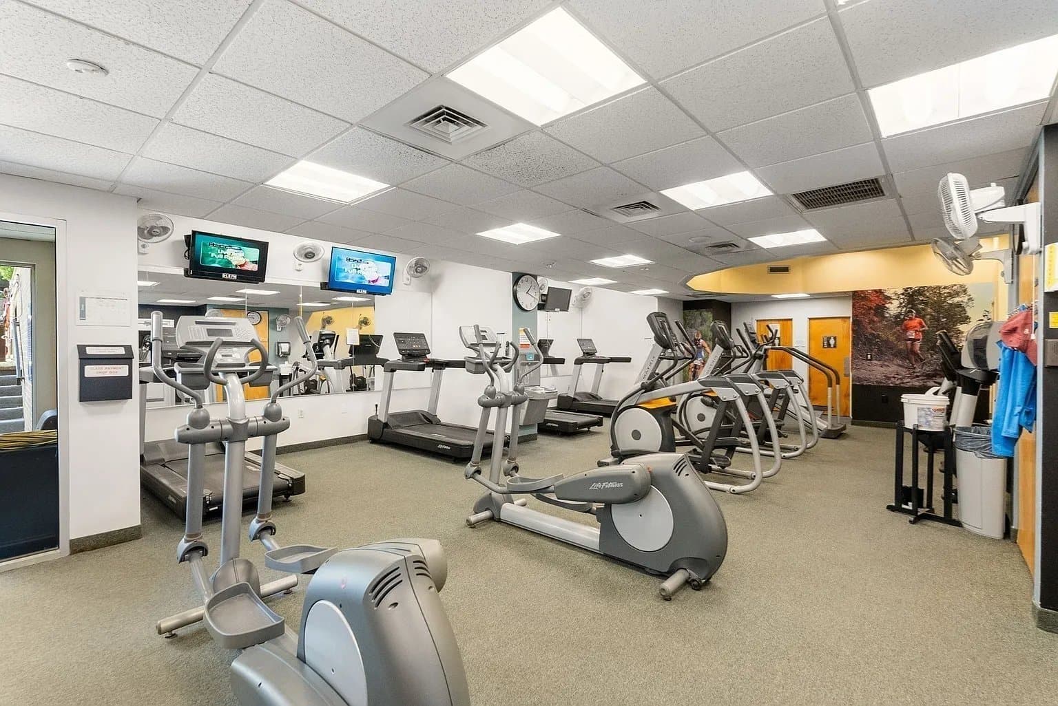 Brookline Condo: 33 pond ave
