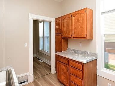 Omaha House: 4529 Charles St