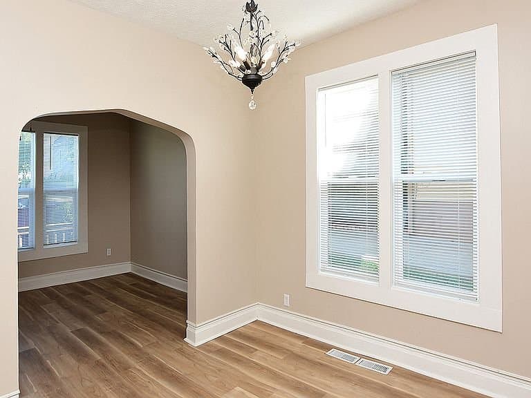 Omaha House: 4529 Charles St